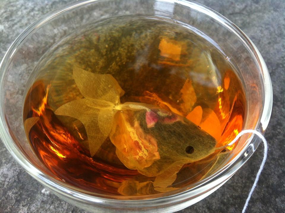 Woreczek od herbaty w kształcie ryby