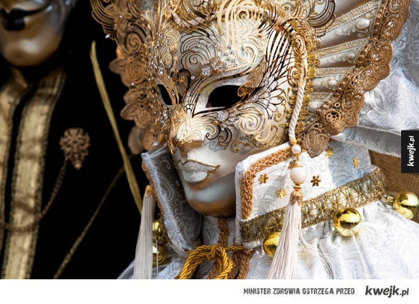 Weneckie stroje i maski karnawałowe