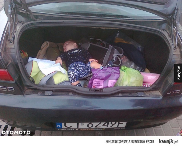 Ojciec sprzedaje auto
