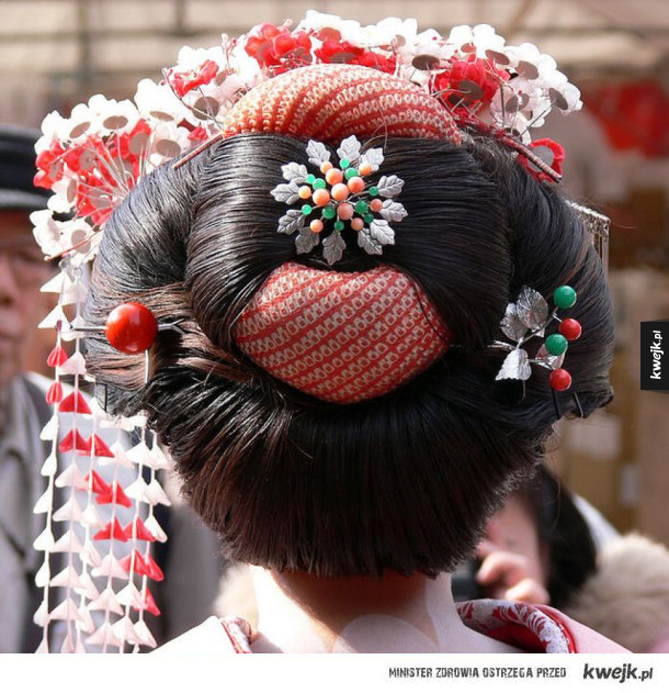 Kanzashi - japońskie ozdoby do włosów