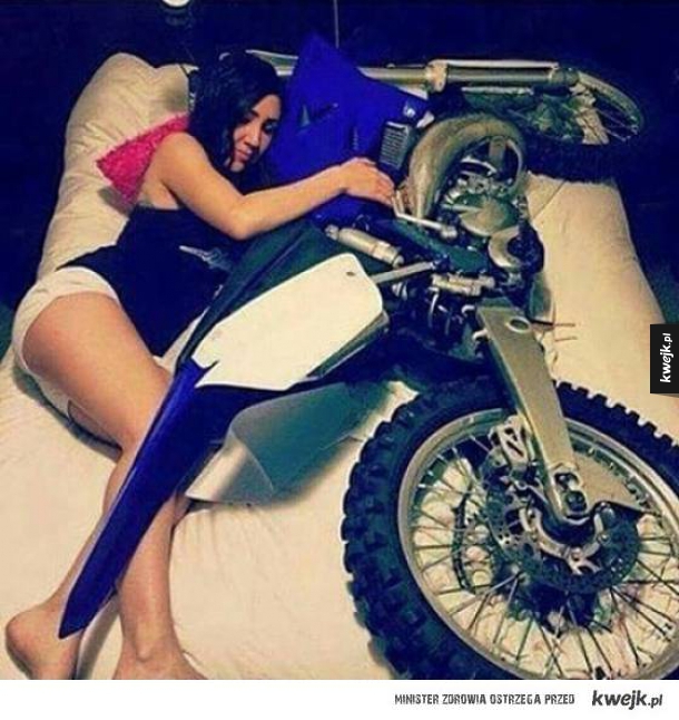 Dziewczyny i motocykle