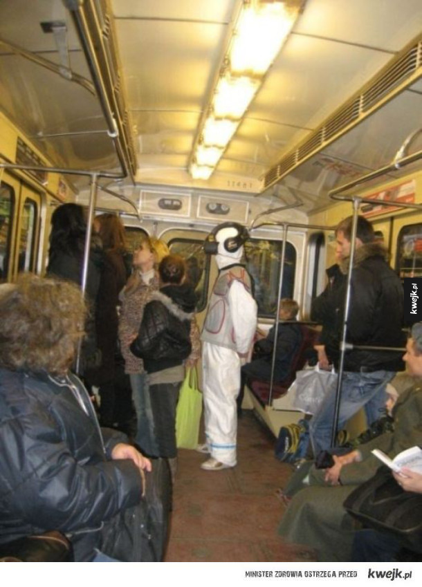 Transport publiczny przyciąga oryginalnych ludzi...