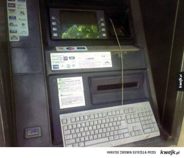 Dziwne sytuacje przy bankomatach