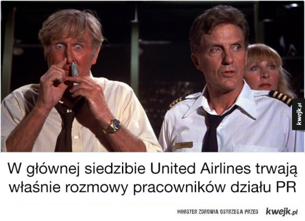 Linie lotnicze wywaliły pasażera z samolotu, Internet zareagował