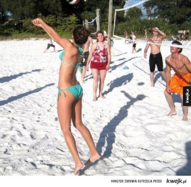 Oto dlaczego wszyscy kochają siatkówkę plażową