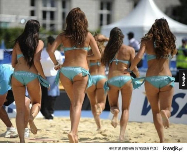 Oto dlaczego wszyscy kochają siatkówkę plażową