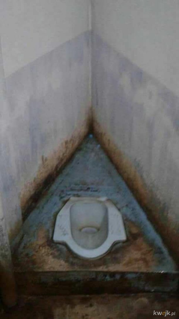 Zdjęcia  toalet, które sprawią, że możesz się poczuć niekomfortowo