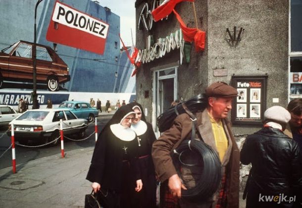 Kolorowe fotografie ukazujące codzienne życie w Polsce na początku lat 80-tych, obrazek 10