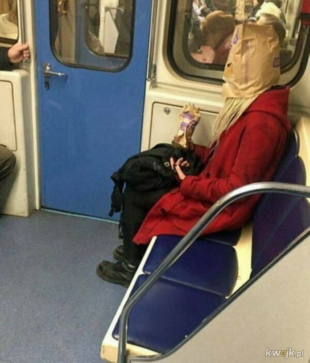 Dziwni ludzie spotkani w metrze, obrazek 17