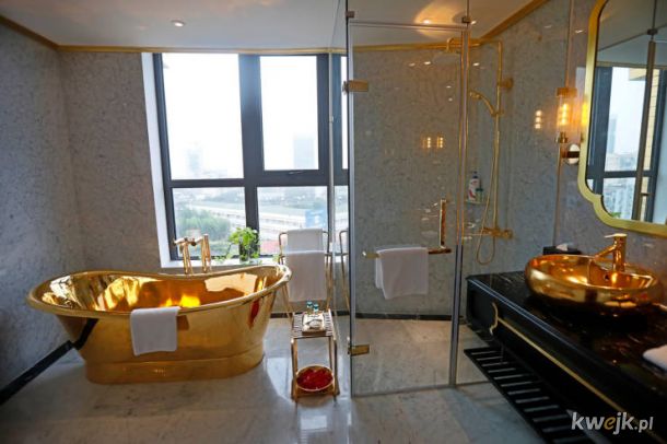 Złoty hotel w Hanoi, w którym jest jakby luksusowo