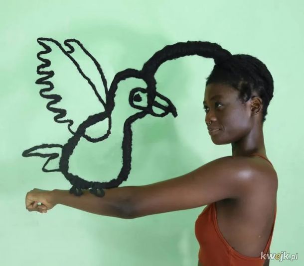 Afrykańska artystka tworzy niesamowite rzeźby z własnych włosów, obrazek 23