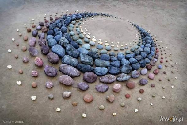 Niesamowita sztuka w stylu zen z kamieni artysty SculptTheWorld
