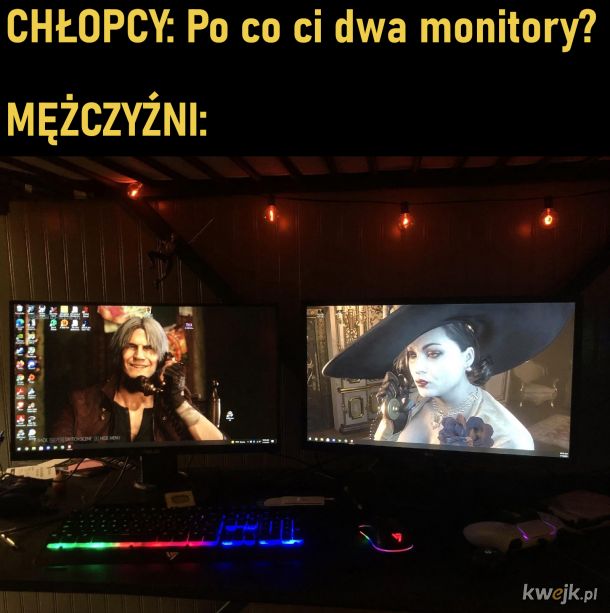 Dwa monitory