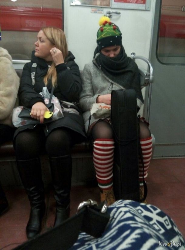 Stylowi ludzie mają styl w Ruskim Metrze w Moskwie, obrazek 8