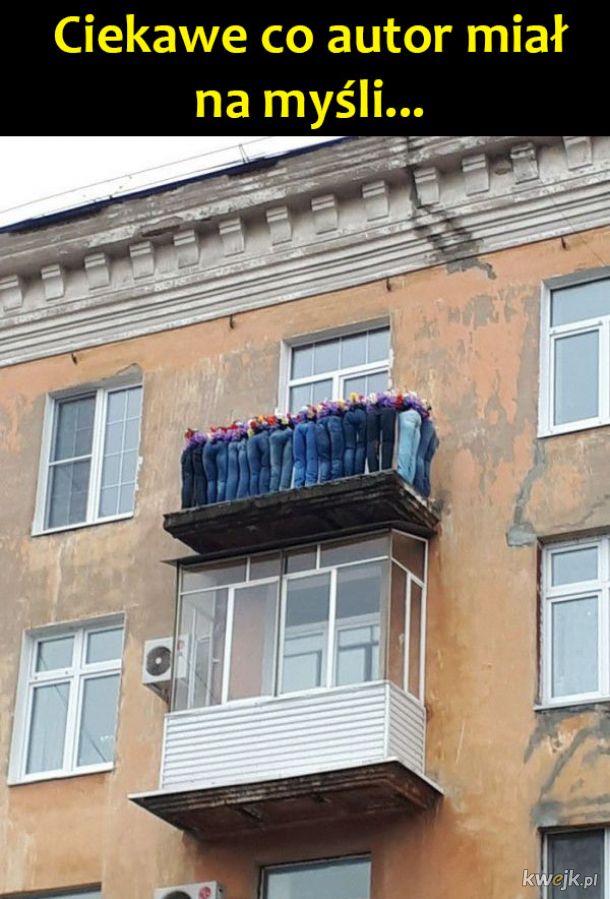 Dziwny balkon