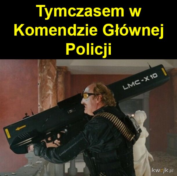 Memy, które zalały internet po tym, jak komendant odpalił granatnik w Komendzie Głównej Policji, obrazek 16
