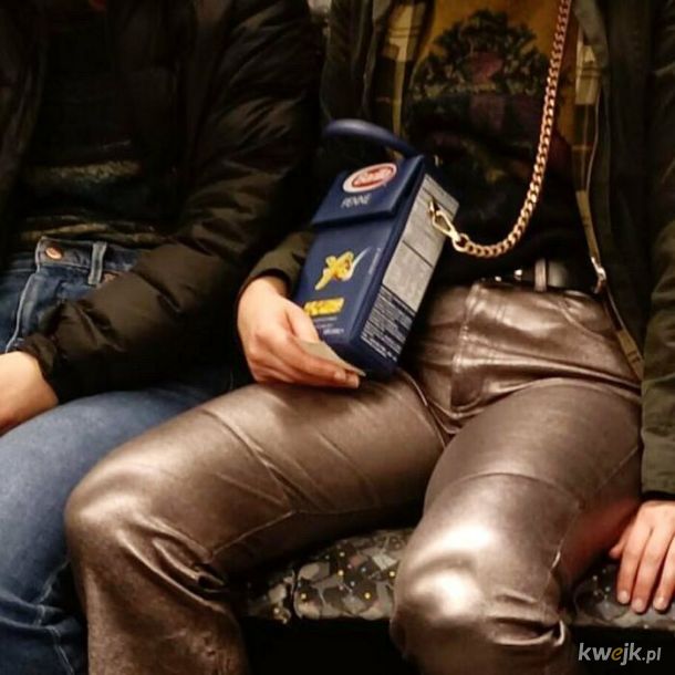 Zabawne i dziwaczne rzeczy, które można spotkać w berlińskim metrze