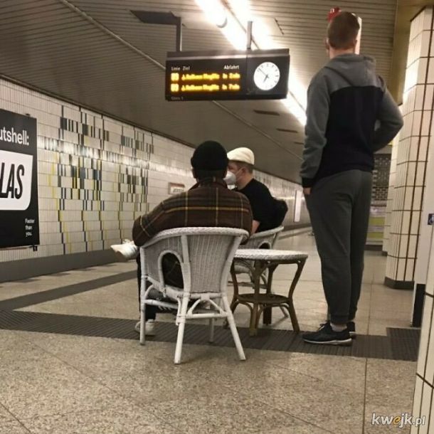 Zabawne i dziwaczne rzeczy, które można spotkać w berlińskim metrze, obrazek 13