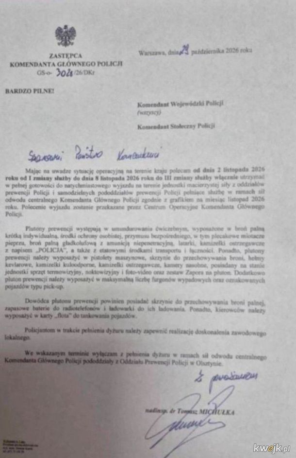 Kolejna wisienka... "Broń automatyczną" ... Serio?